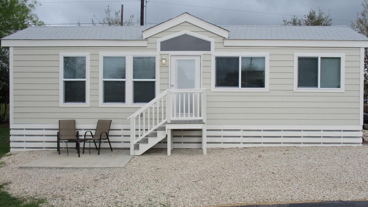 Travelers World Rv Resort San Antonio Esterno foto